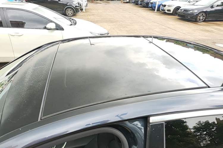 Used Mercedes-Benz C-Class 2019 C 260 L Sport Edition Roof