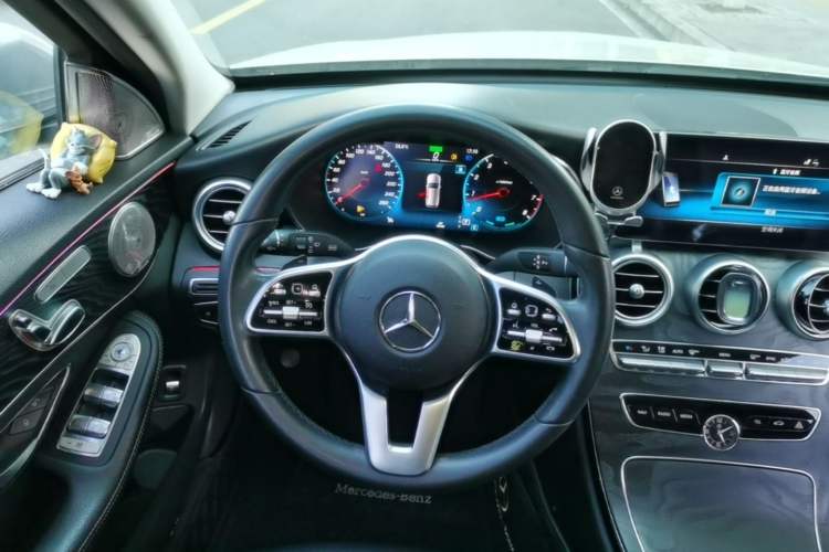 Used Mercedes-Benz C-Class 2019 C 260 Estate Steering Wheel