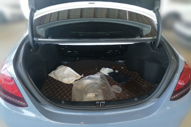 Used Mercedes-Benz C-Class 2019 C 180 L Fashion Edition Sport Version Trunk