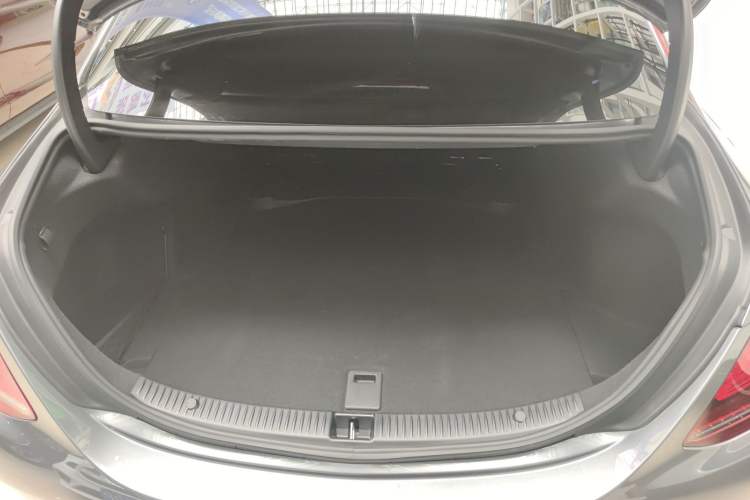 Used Mercedes-Benz C-Class 2019 Restyled C 260 L Sport Edition Trunk