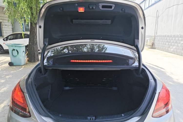 Used Mercedes-Benz C-Class 2019 Restyled C 260 L Sport Edition Trunk