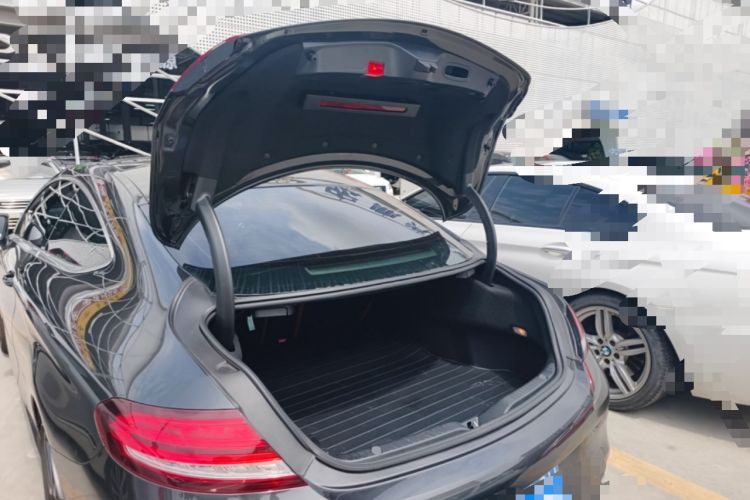 Used Mercedes-Benz C-Class 2019 C 260 4MATIC Coupe Trunk