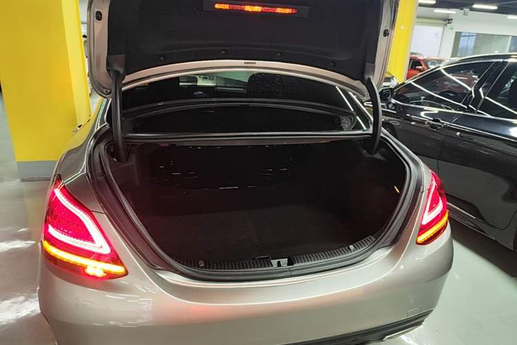 Used Mercedes-Benz C-Class 2019 C 260 Sport Edition Trunk