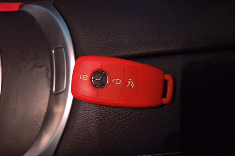 Used Mercedes-Benz C-Class 2019 Restyled C 260 L Sport Edition Vehicle Key