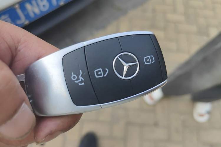 Used Mercedes-Benz C-Class 2019 Restyled C 260 L Sport Edition Vehicle Key