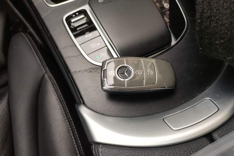 Used Mercedes-Benz C-Class 2019 Restyled C 260 L Sport Edition Vehicle Key
