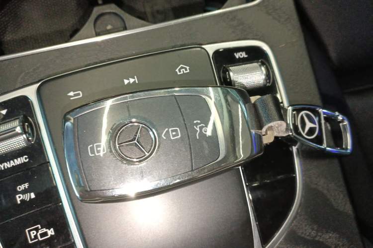 Used Mercedes-Benz C-Class 2019 C 260 Estate Vehicle Key