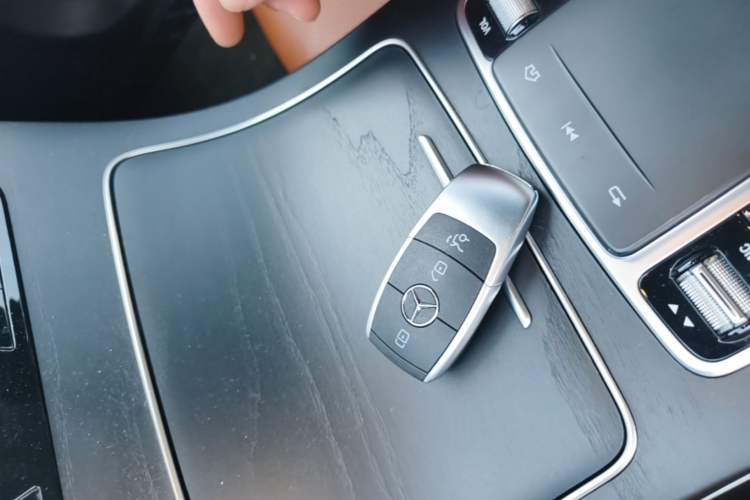 Used Mercedes-Benz C-Class 2019 C 260 4MATIC Coupe Vehicle Key