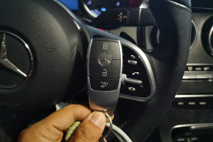 Used Mercedes-Benz C-Class 2019 C 260 L Sport Edition Vehicle Key