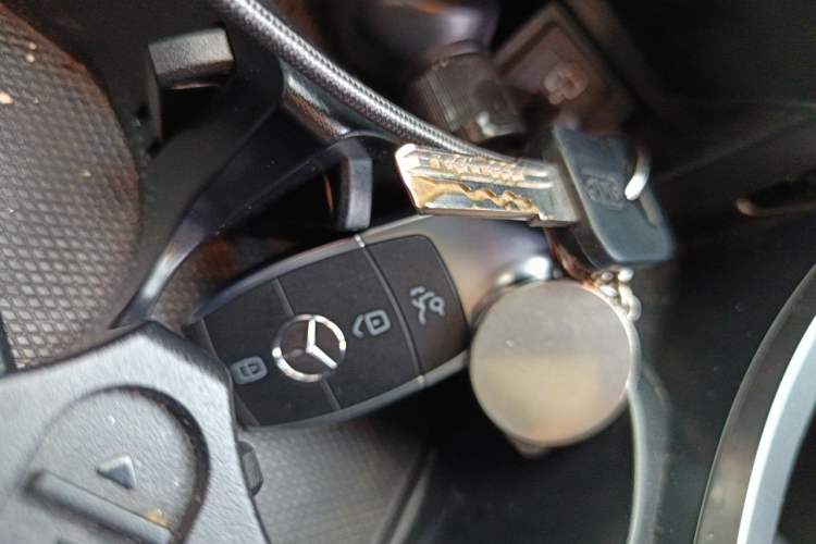 Used Mercedes-Benz C-Class 2019 Restyled C 260 L Sport Edition Vehicle Key