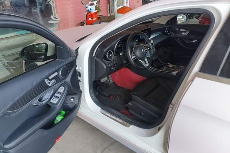 Used Mercedes-Benz C-Class 2019 C 260 L 4MATIC Sport Edition Driver Seat