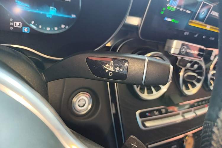 Used Mercedes-Benz C-Class 2019 C 260 L Sport Edition Gear Lever
