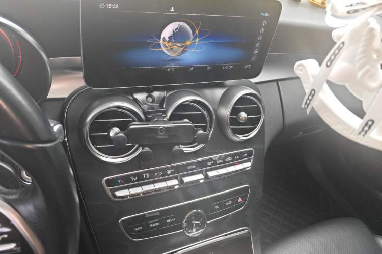 Used Mercedes-Benz C-Class 2019 C 260 Estate Audio And AC Panel