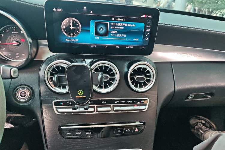 Used Mercedes-Benz C-Class 2019 C 180 L Fashion Edition Sport Version Audio And AC Panel