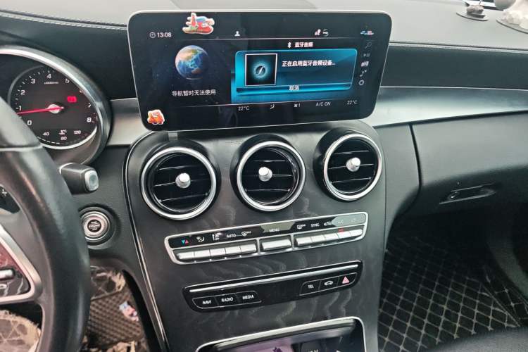 Used Mercedes-Benz C-Class 2019 C 180 L Fashion Edition Sport Version Audio And AC Panel