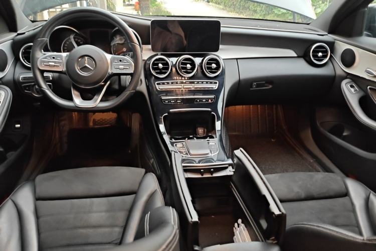 Used Mercedes-Benz C-Class 2019 C 260 Sport Edition Center Console