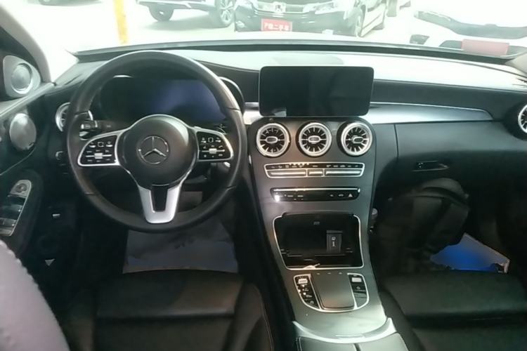 Used Mercedes-Benz C-Class 2019 Restyled C 260 L Sport Edition Center Console