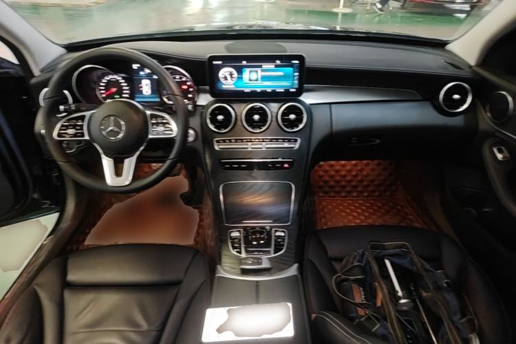 Used Mercedes-Benz C-Class 2019 C 180 L Fashion Edition Sport Version Center Console