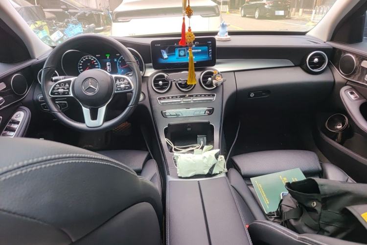 Used Mercedes-Benz C-Class 2019 C 260 L 4MATIC Sport Edition Center Console