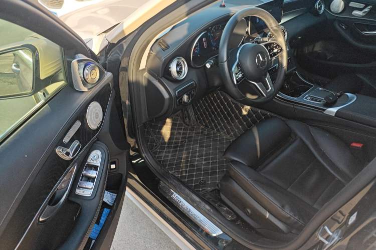 Used Mercedes-Benz C-Class 2019 Restyled C 260 L Sport Edition Driver Seat