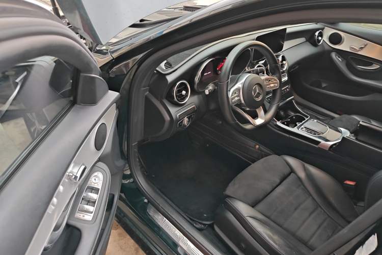 Used Mercedes-Benz C-Class 2019 C 260 Sport Edition Driver Seat