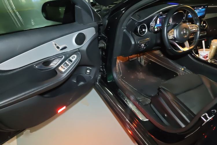 Used Mercedes-Benz C-Class 2019 C 260 Sport Edition Driver Seat