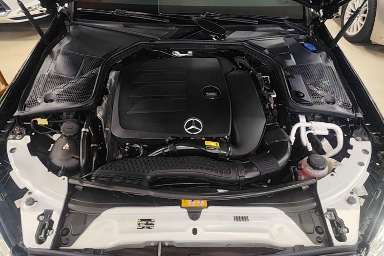 Used Mercedes-Benz C-Class 2019 C 260 Sport Edition 4MATIC Engine Bay
