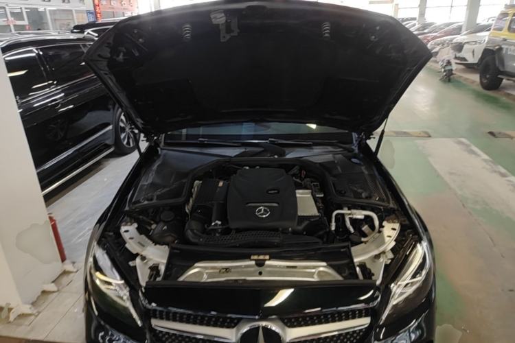 Used Mercedes-Benz C-Class 2019 C 180 L Fashion Edition Sport Version Engine Bay
