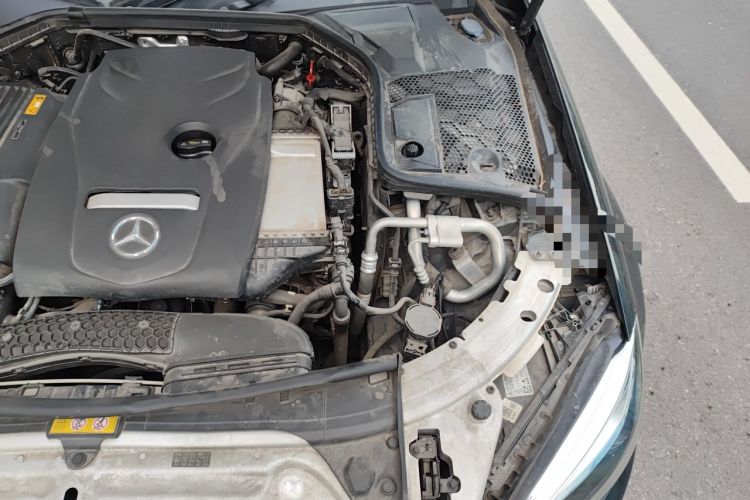 Used Mercedes-Benz C-Class 2019 C 180 L Fashion Edition Sport Version Engine Bay Left