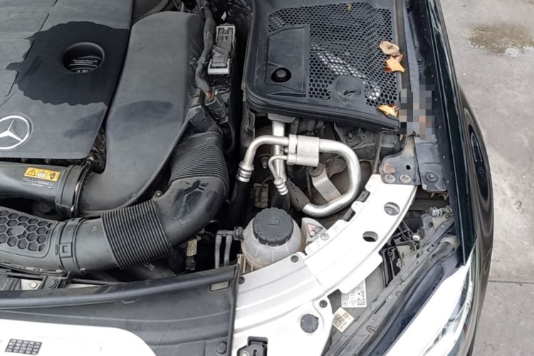 Used Mercedes-Benz C-Class 2019 C 260 L Sport Edition Engine Bay Left