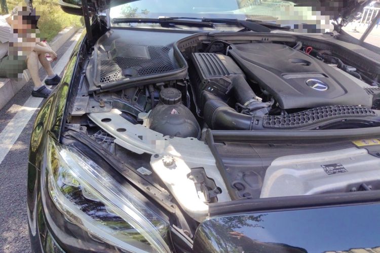 Used Mercedes-Benz C-Class 2019 C 180 L Fashion Edition Sport Version Engine Bay Right