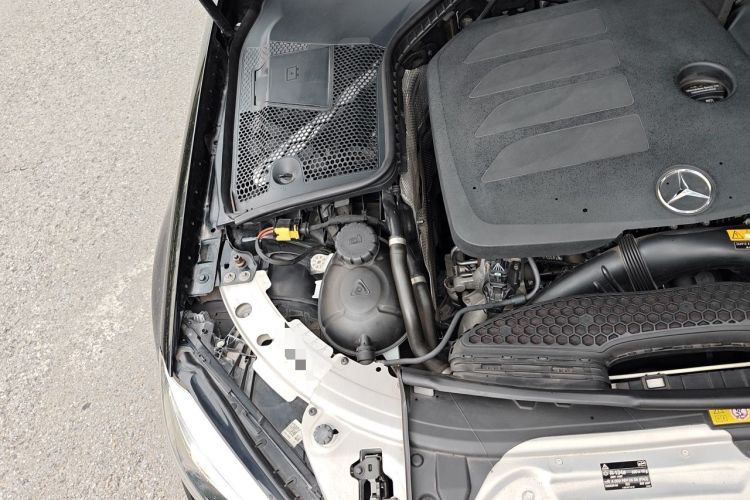 Used Mercedes-Benz C-Class 2019 C 260 Sport Edition Engine Bay Right