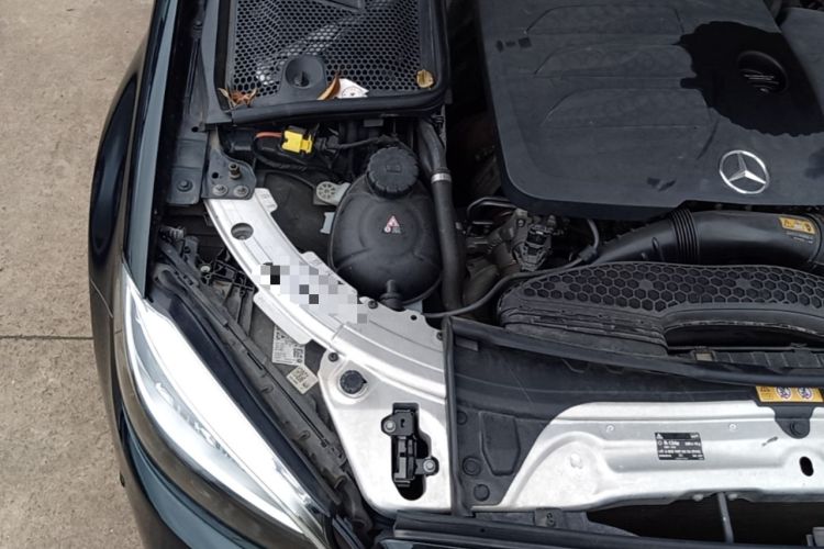Used Mercedes-Benz C-Class 2019 C 260 L Sport Edition Engine Bay Right