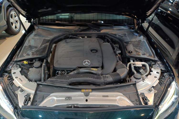 Used Mercedes-Benz C-Class 2019 C 260 Sport Edition 4MATIC Engine Bay