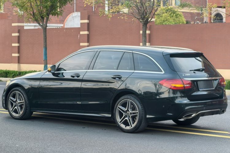 Used Mercedes-Benz C-Class 2019 C 260 Estate Exterior 3