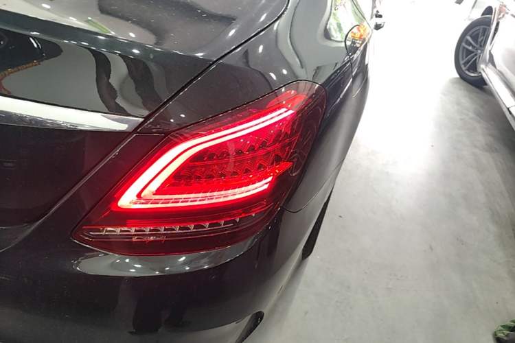 Used Mercedes-Benz C-Class 2019 Restyled C 260 L Sport Edition Exterior 3