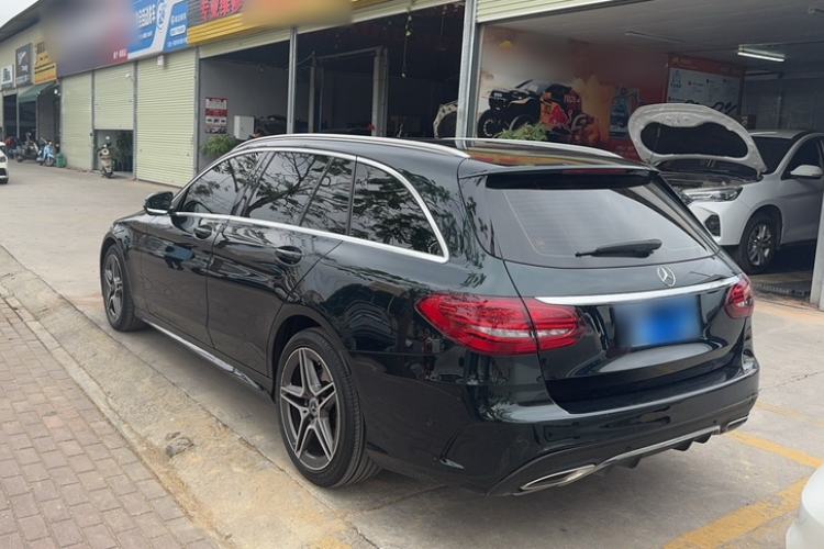 Used Mercedes-Benz C-Class 2019 C 260 Estate Exterior 5