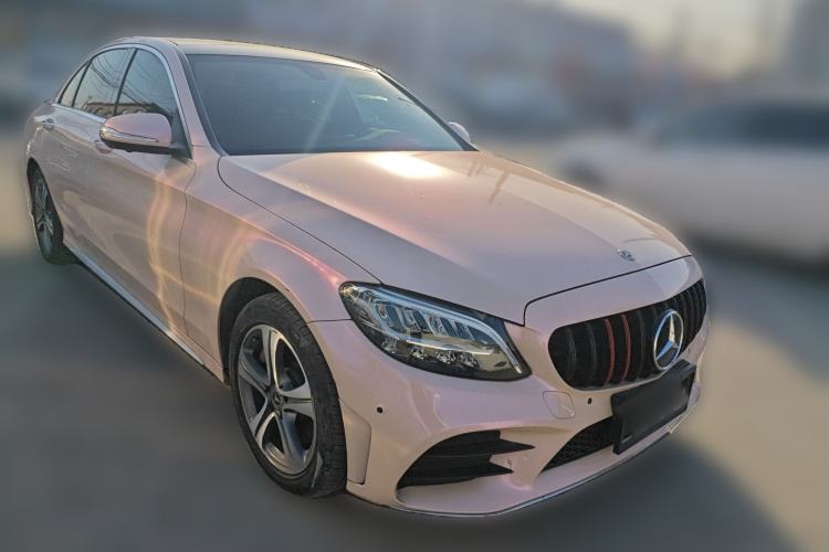 Used Mercedes-Benz C-Class 2019 Restyled C 260 L Sport Edition Front Right 45 Deg