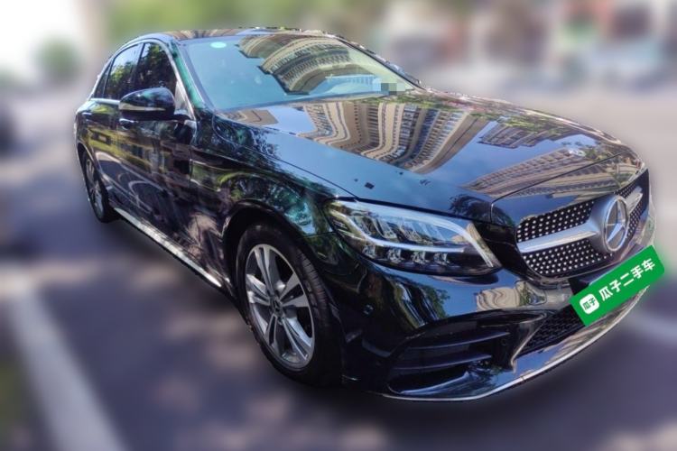 Used Mercedes-Benz C-Class 2019 C 180 L Fashion Edition Sport Version Front Right 45 Deg