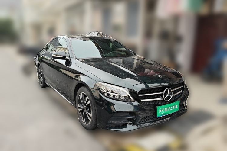 Used Mercedes-Benz C-Class 2019 C 260 Sport Edition Front Right 45 Deg