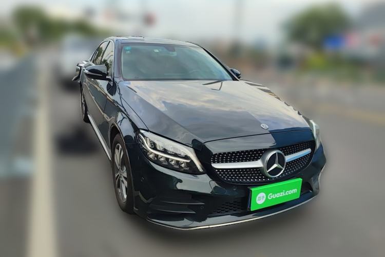 Used Mercedes-Benz C-Class 2019 C 180 L Fashion Edition Sport Version Front Right 45 Deg