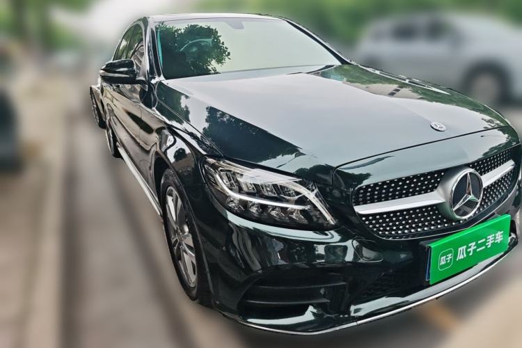 Used Mercedes-Benz C-Class 2019 C 180 L Fashion Edition Sport Version Front Right 45 Deg