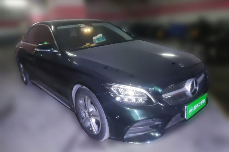 Used Mercedes-Benz C-Class 2019 Restyled C 260 L Sport Edition Front Right 45 Deg