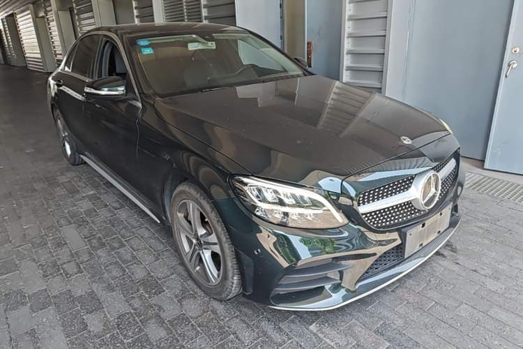 Used Mercedes-Benz C-Class 2019 C 260 L Sport Edition Front Right 45 Deg