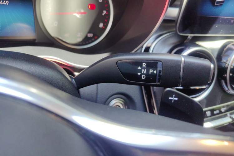 Used Mercedes-Benz C-Class 2019 C 180 L Fashion Edition Sport Version Gear Lever