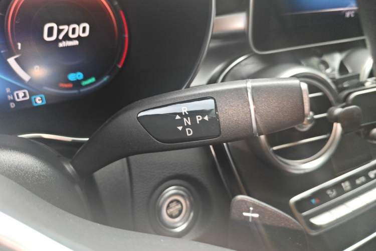 Used Mercedes-Benz C-Class 2019 C 260 Estate Gear Lever