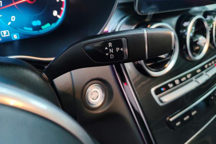 Used Mercedes-Benz C-Class 2019 Restyled C 260 L Sport Edition Gear Lever