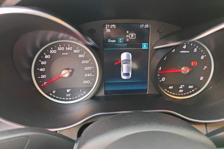 Used Mercedes-Benz C-Class 2019 C 180 L Fashion Edition Sport Version Instrument Cluster
