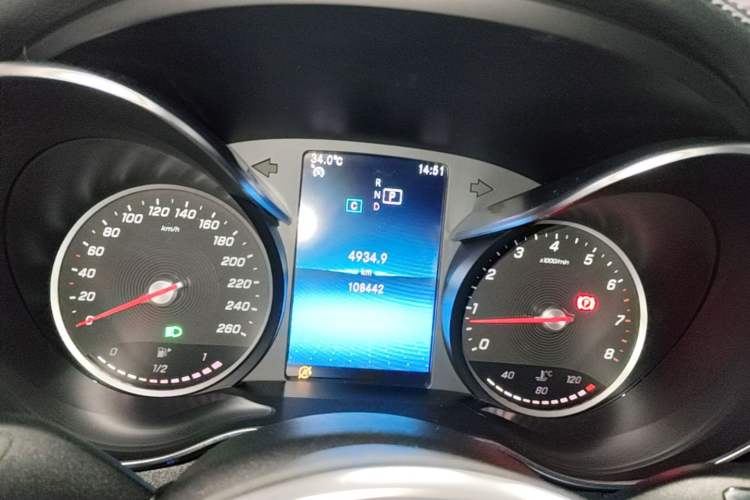 Used Mercedes-Benz C-Class 2019 C 180 L Fashion Edition Sport Version Instrument Cluster