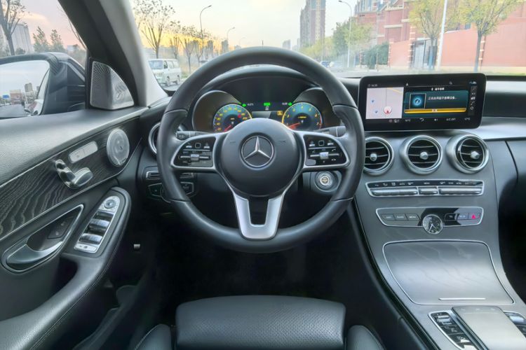 Used Mercedes-Benz C-Class 2019 C 260 Estate Interior 3
